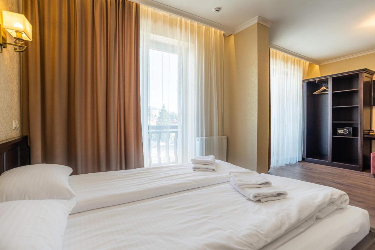 Amarena Spa Hotel: Mountain Retreat with Wellness Amenities Bukovel Exterior photo